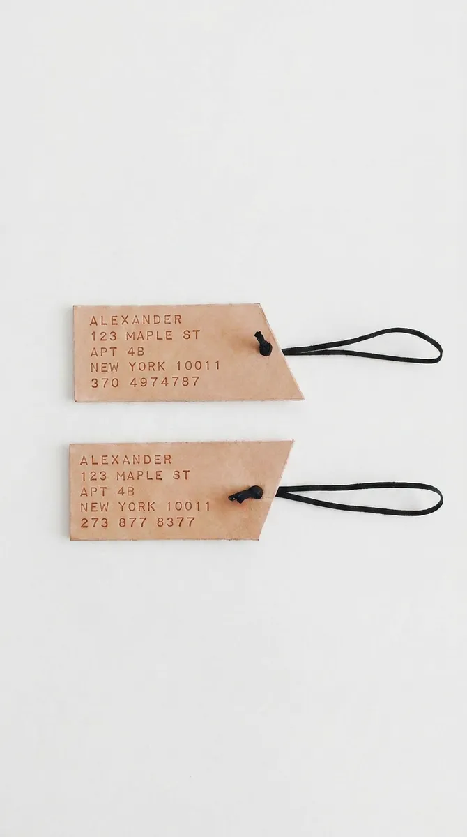 Leather Luggage Tags for the Traveler